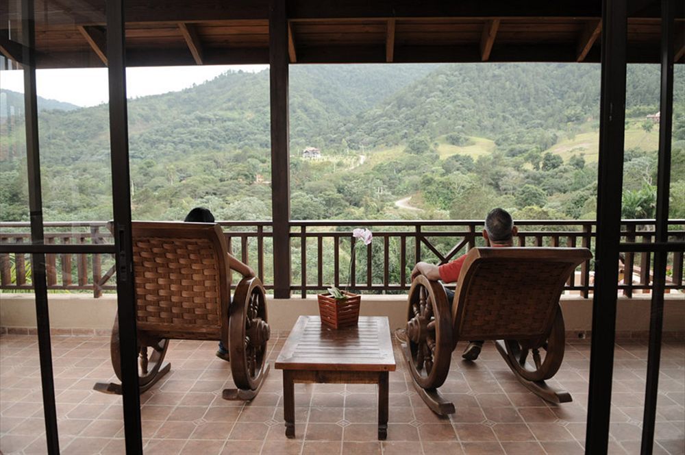 Hotel Rancho La Aurora Харабакоа Екстер'єр фото