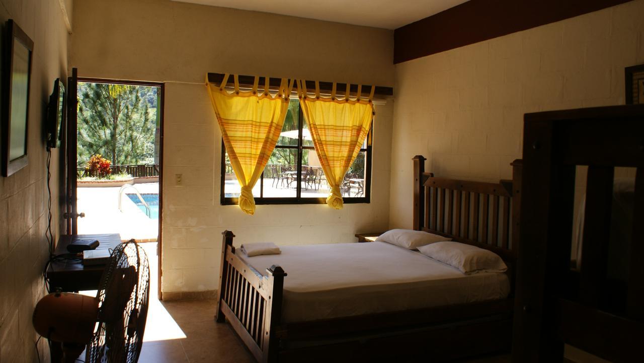 Hotel Rancho La Aurora Харабакоа Екстер'єр фото