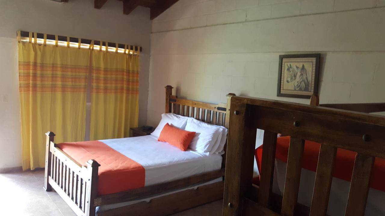 Hotel Rancho La Aurora Харабакоа Екстер'єр фото