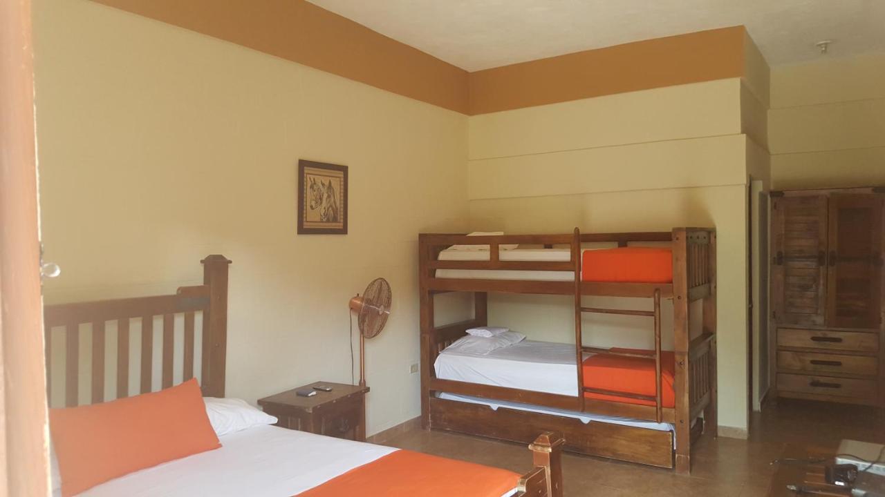 Hotel Rancho La Aurora Харабакоа Екстер'єр фото